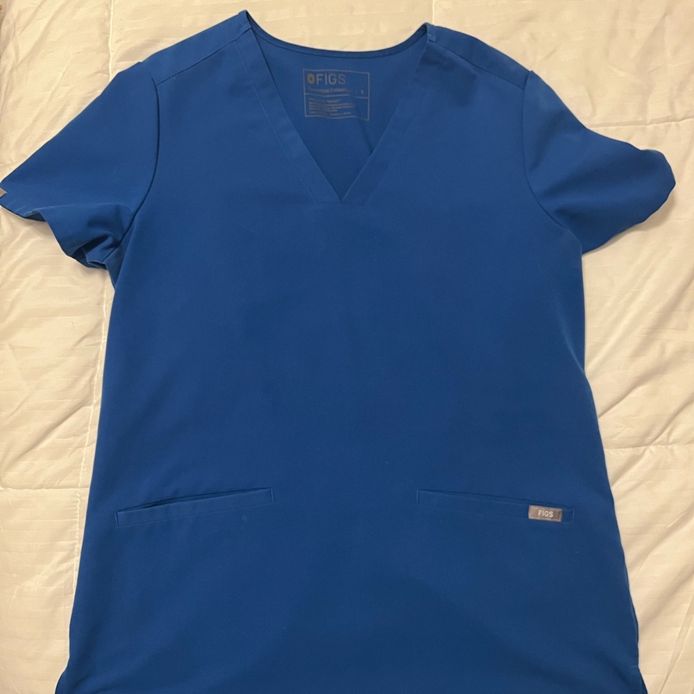 Figs Small Casma three pocket scrub top royal blue